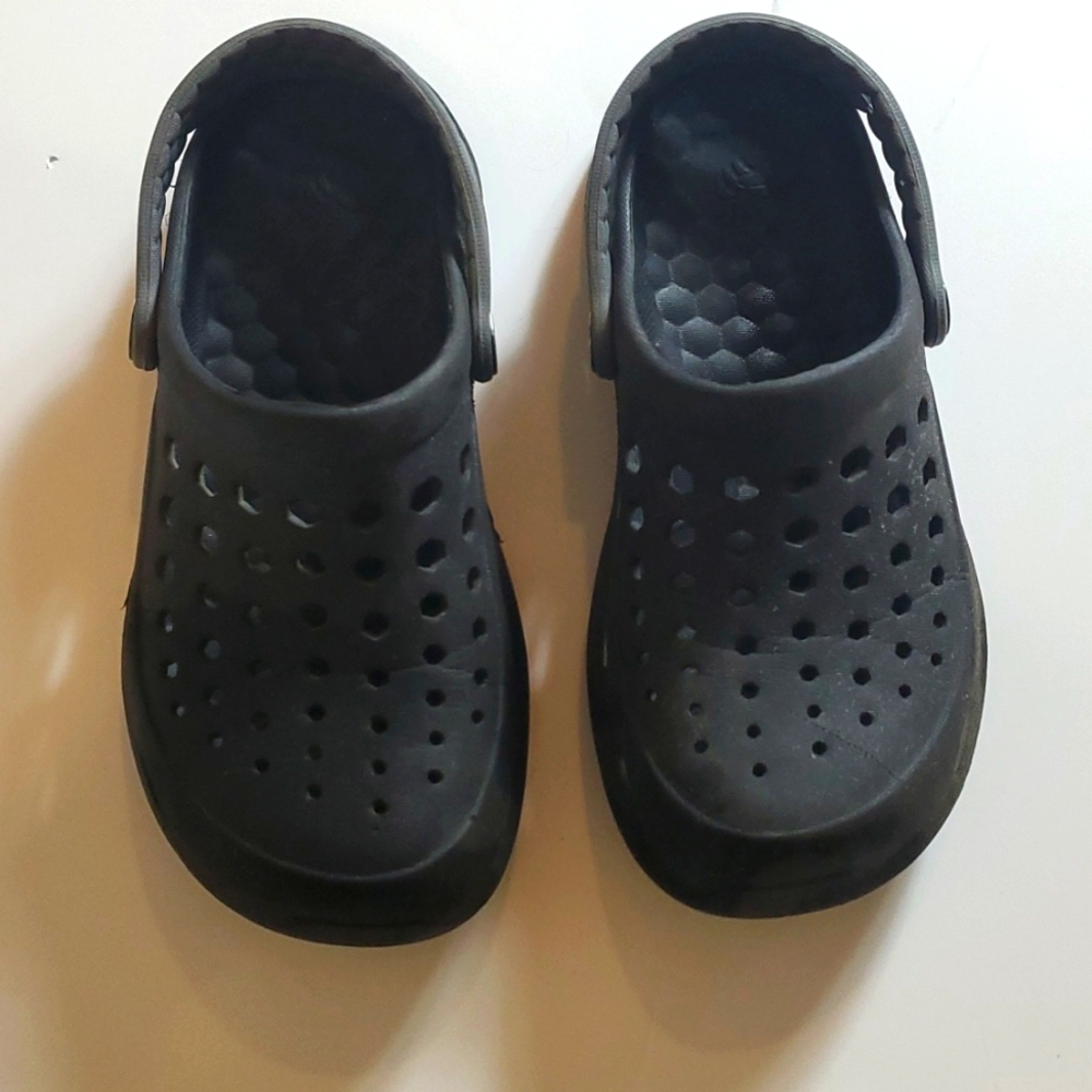 Joybees black with steap water shoes